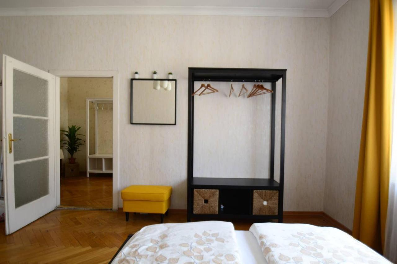 Appartamento Lonyay Gellert View 2br Budapest